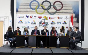 De izquierda a derecha: Myrta Doldán, Gerardo Acosta, Anna Legnani, Camilo Pérez, Miguel Carrizosa, Teresa Narvaja, Leryn Franco, Arturo Piccardo y Marcelo Toyotoshi.