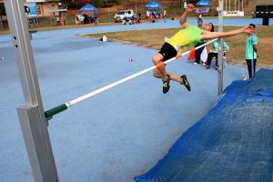 José Martínez en la prueba de salto alto.