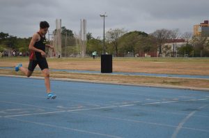 Mathías Paredes (400 metros con vallas)